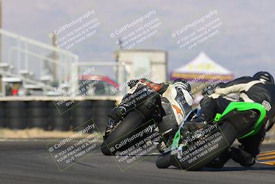 media/Oct-29-2022-CVMA (Sat) [[14c0aa3b66]]/Race 8 Supersport Middleweight/Folder 2/